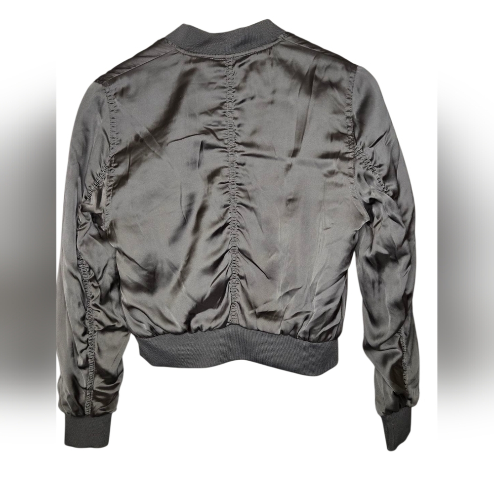 H&M Black Bomber Jacket – Size 6 | Street Style Staple - Picture 2 of 6